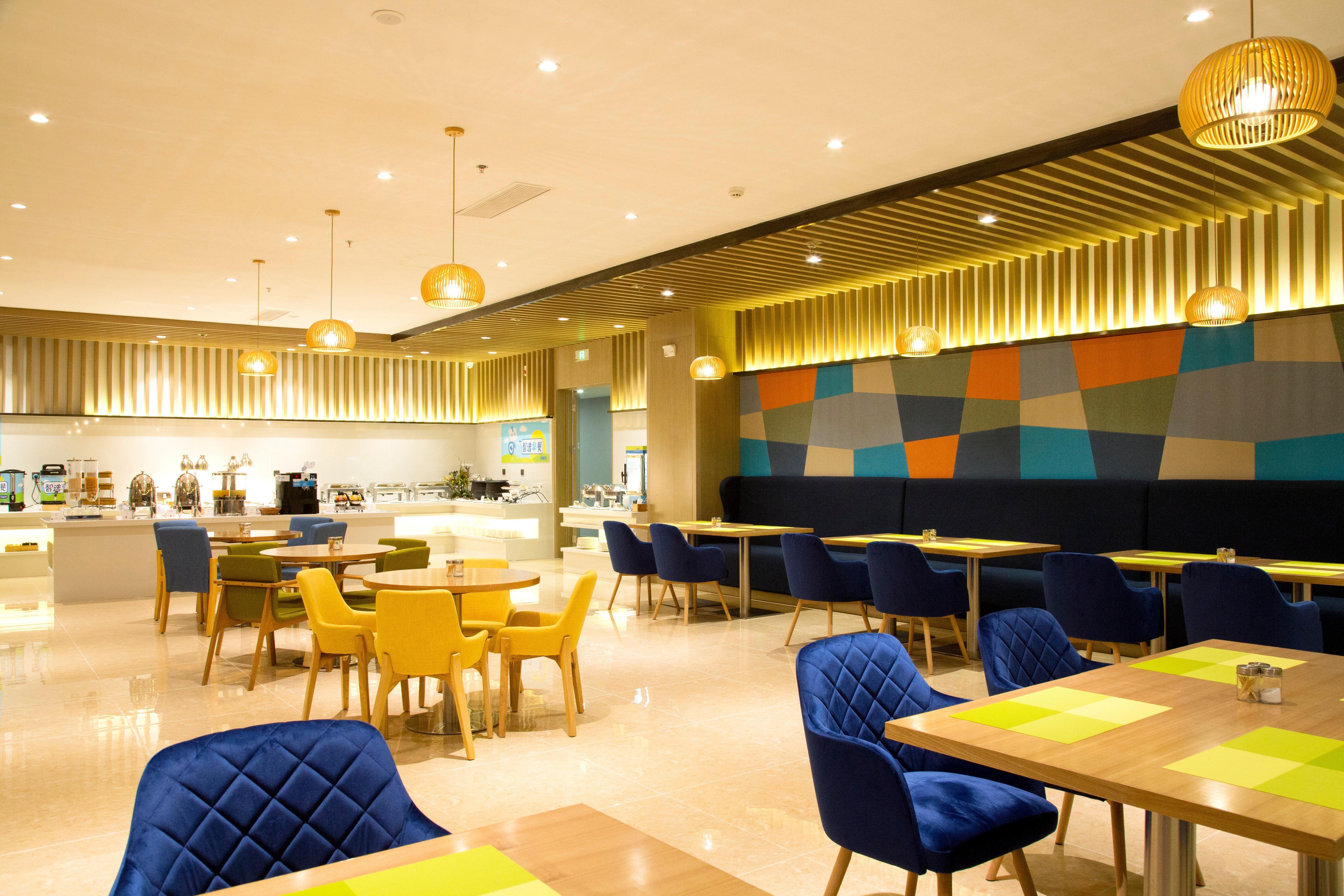 Holiday Inn Express Anshan Downtown By Ihg Exterior foto