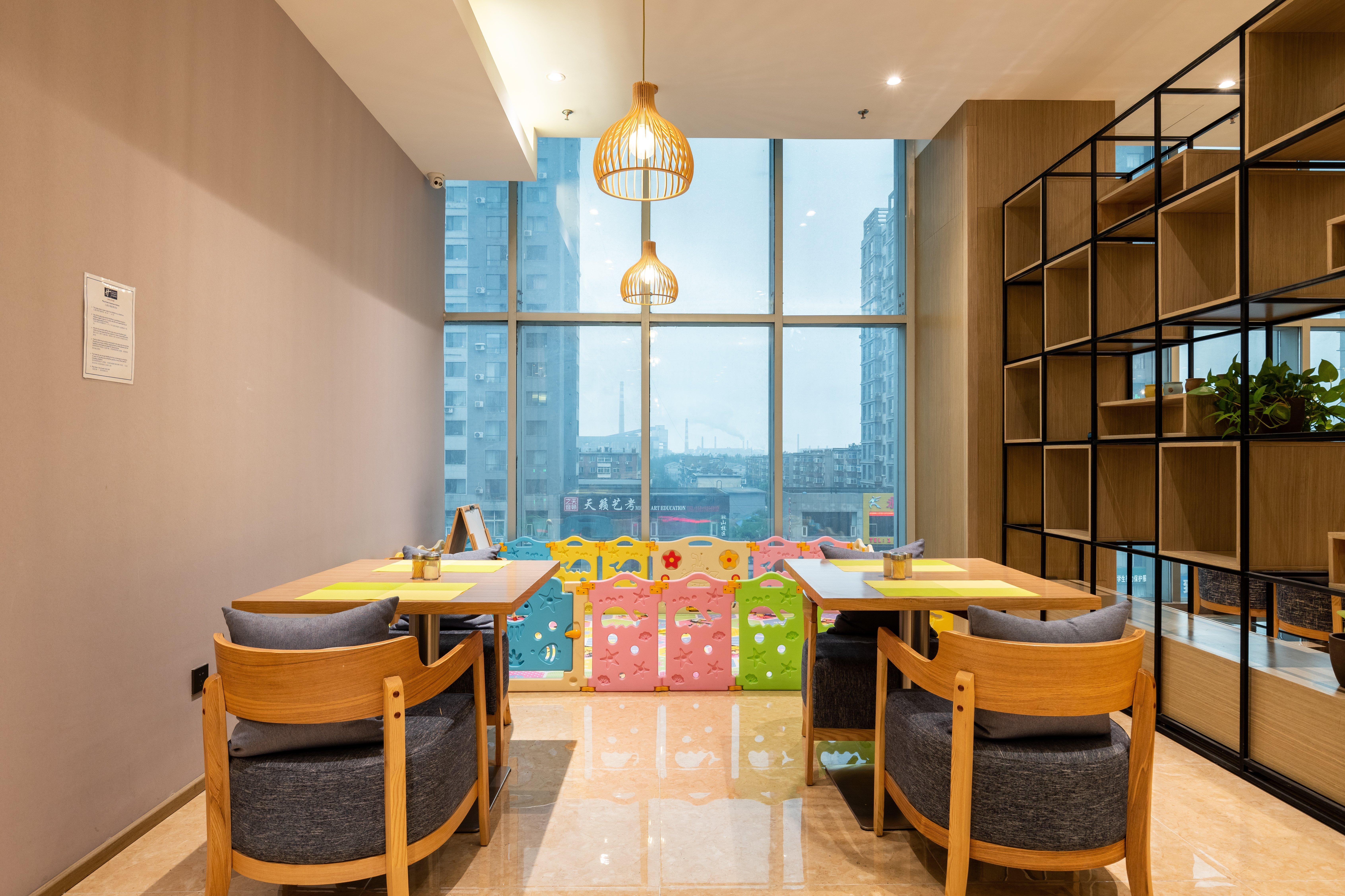 Holiday Inn Express Anshan Downtown By Ihg Exterior foto
