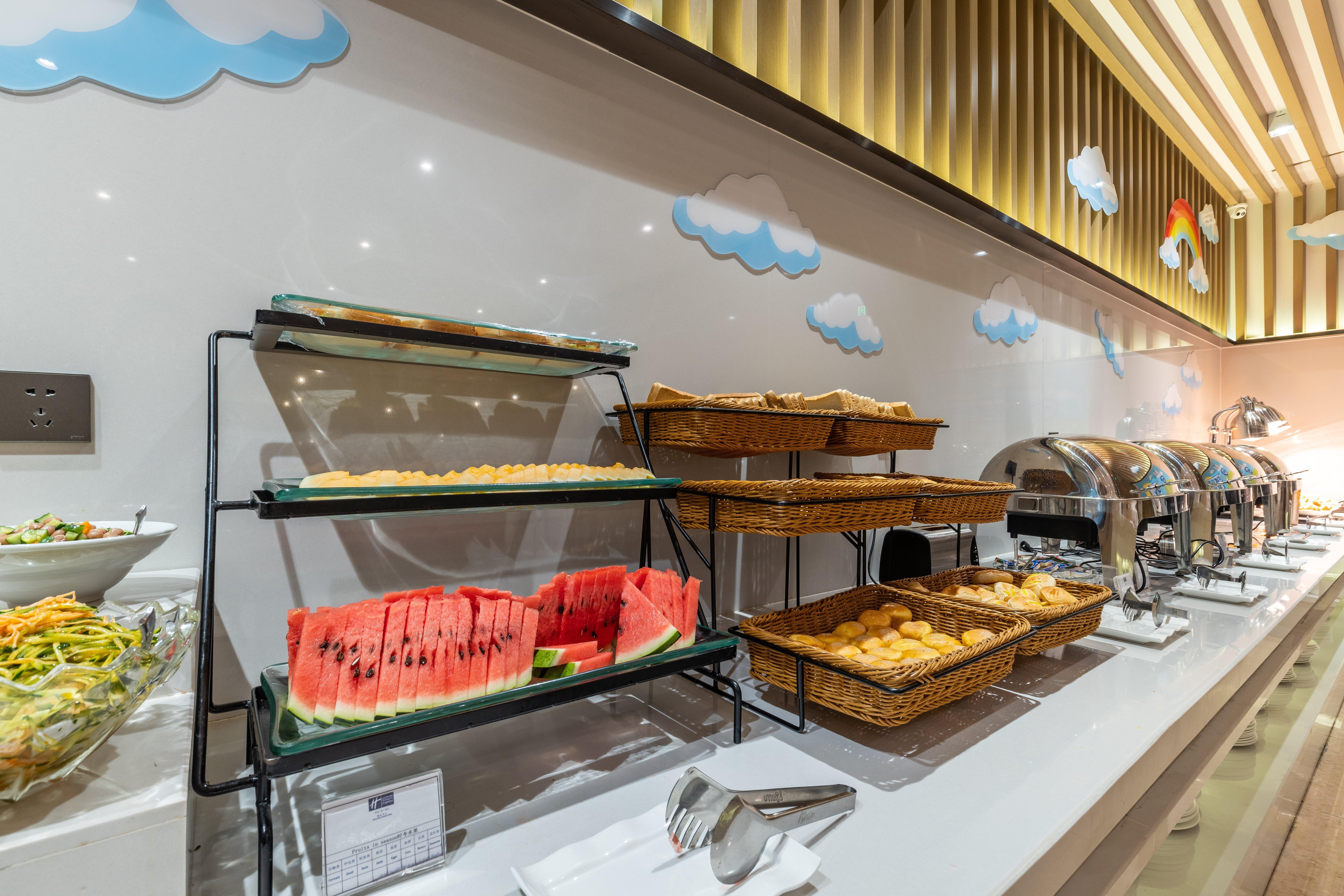 Holiday Inn Express Anshan Downtown By Ihg Exterior foto